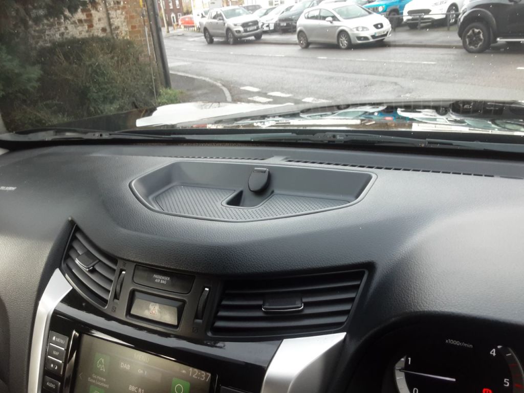 Used Nissan Navara 2020 for sale - 77187696: Photo 43