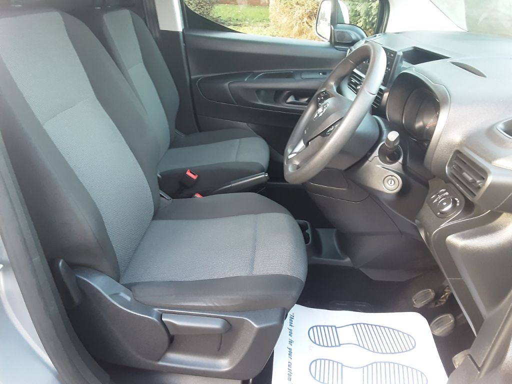 Used Vauxhall Combo 2019 for sale - 77233912: Photo 2