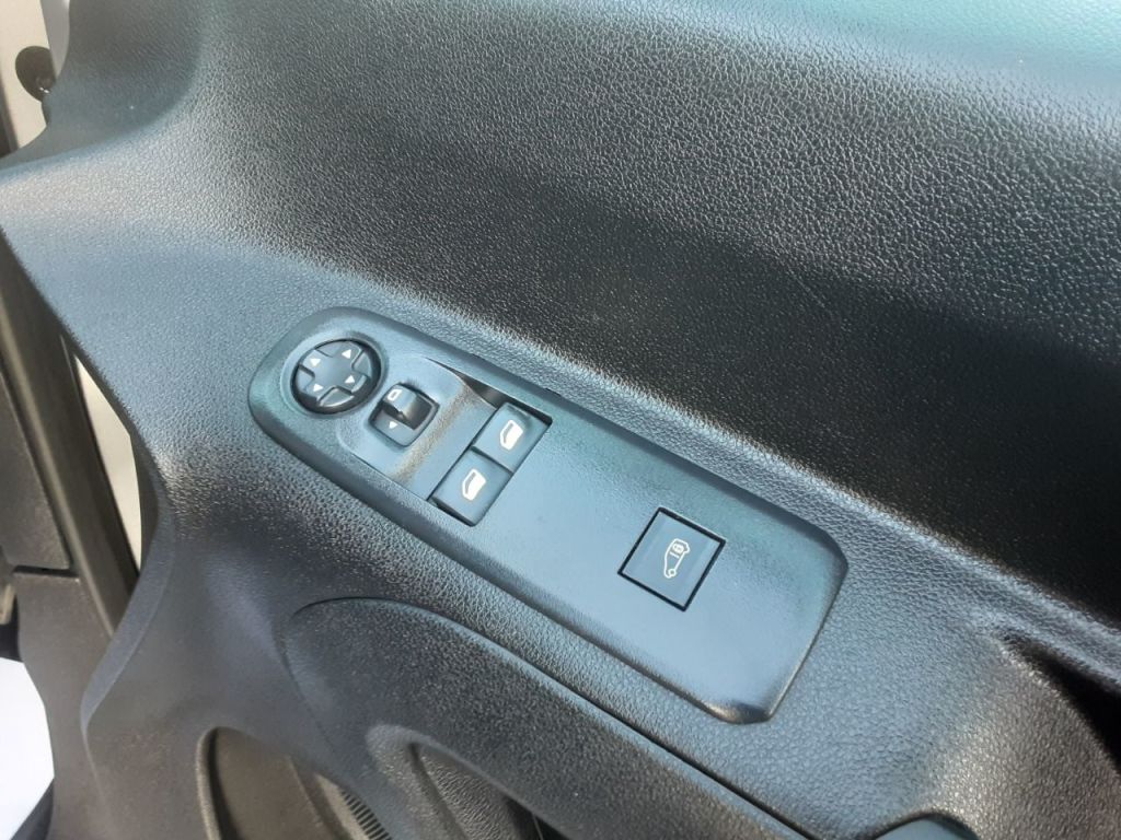 Used Vauxhall Combo 2019 for sale - 77233912: Photo 9