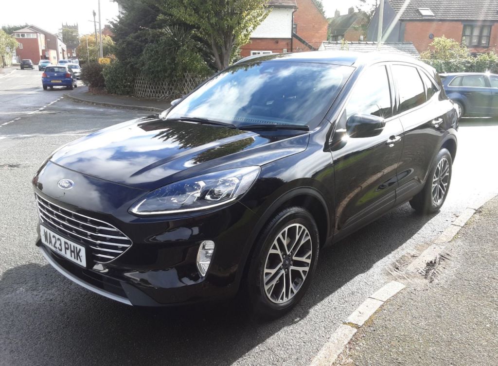 Used Ford Kuga 2023 for sale - 75936020: Photo 2