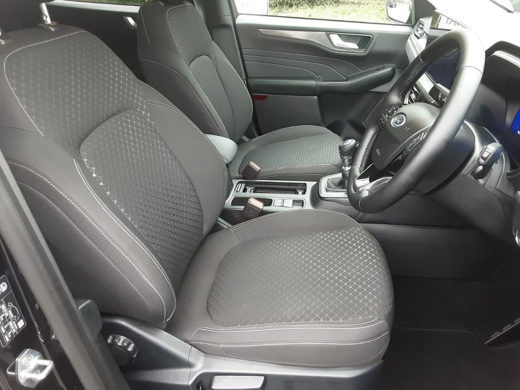 Used Ford Kuga 2025 for sale - 77124965: Photo 4