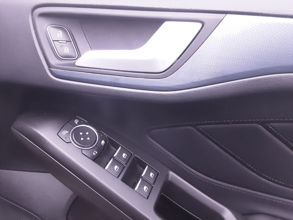 Used Ford Focus 2020 for sale - 76558331: Photo 11