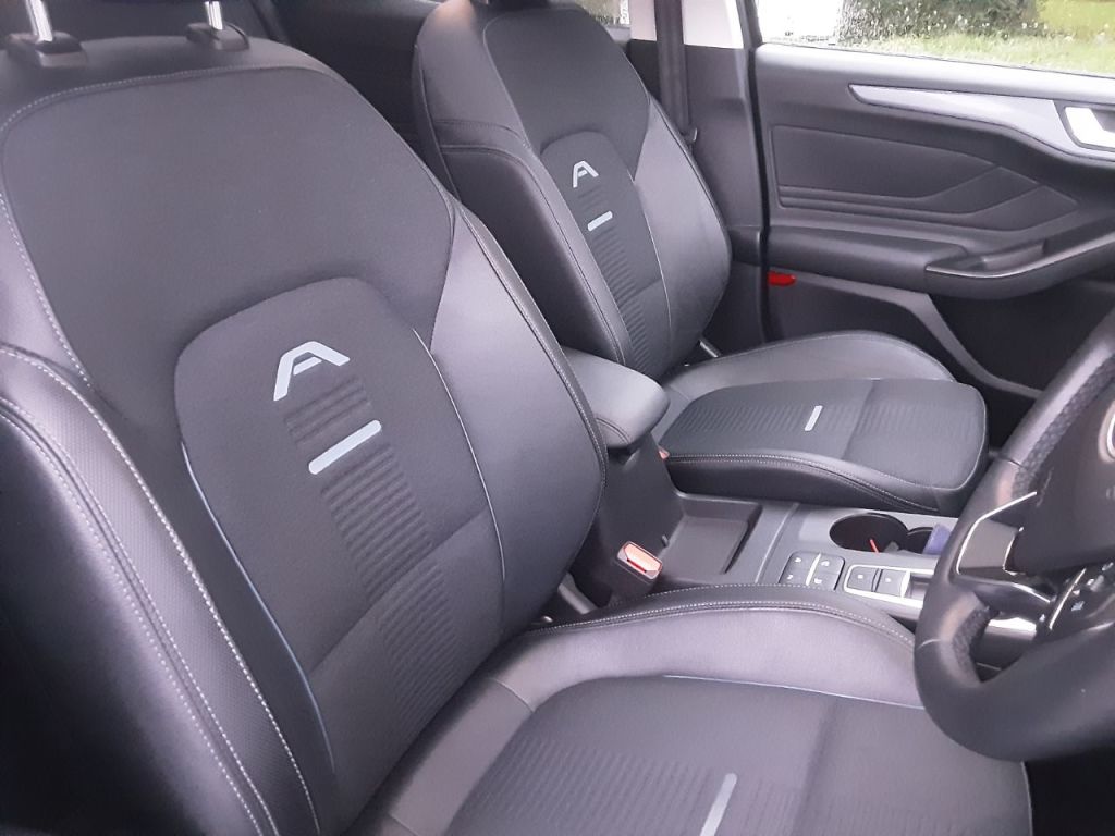 Used Ford Focus 2020 for sale - 76558331: Photo 9