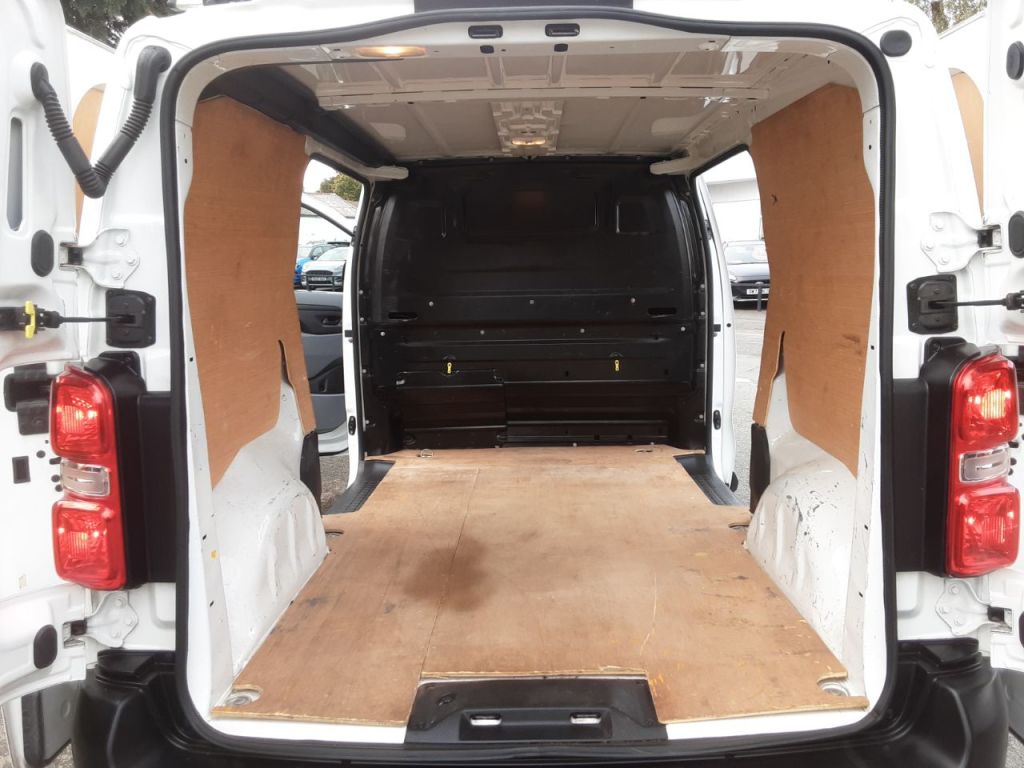 Used Peugeot Expert 2020 for sale - 76105187: Photo 2