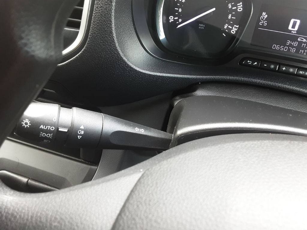 Used Peugeot Expert 2020 for sale - 76105187: Photo 22