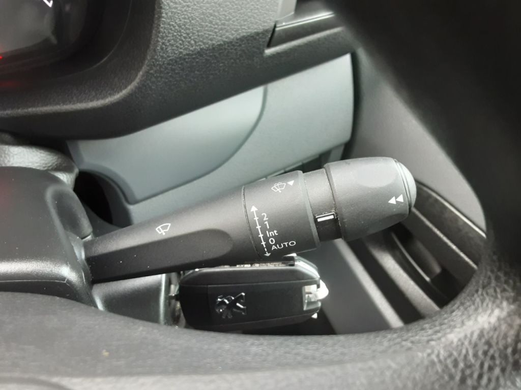 Used Peugeot Expert 2020 for sale - 76105187: Photo 23