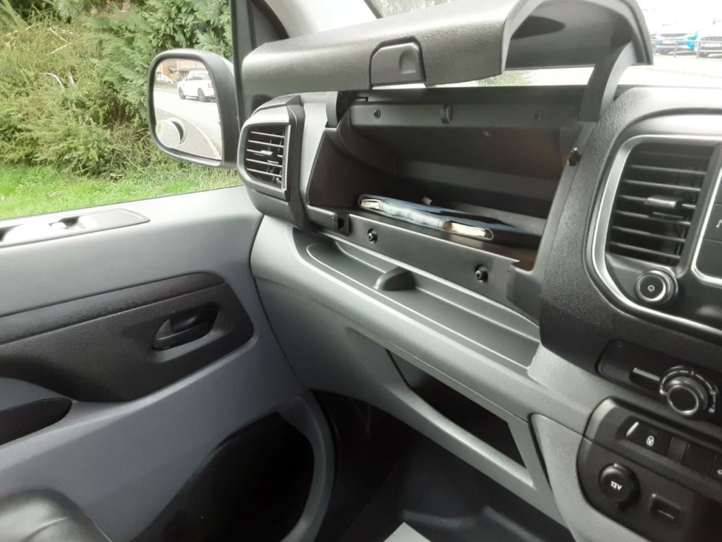 Used Peugeot Expert 2020 for sale - 76105187: Photo 28