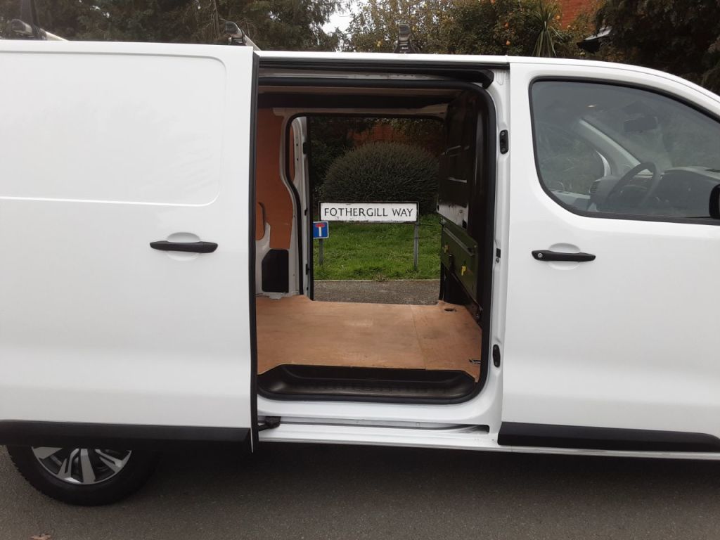 Used Peugeot Expert 2020 for sale - 76105187: Photo 35