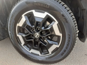 Used Nissan Navara 2021 for sale - 77937208: Photo