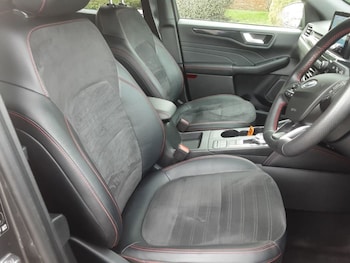 Used Ford Kuga 2022 for sale - 77830302: Photo