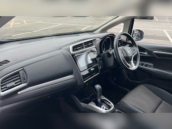 Used Honda Jazz 2018 for sale - 75569686: Photo