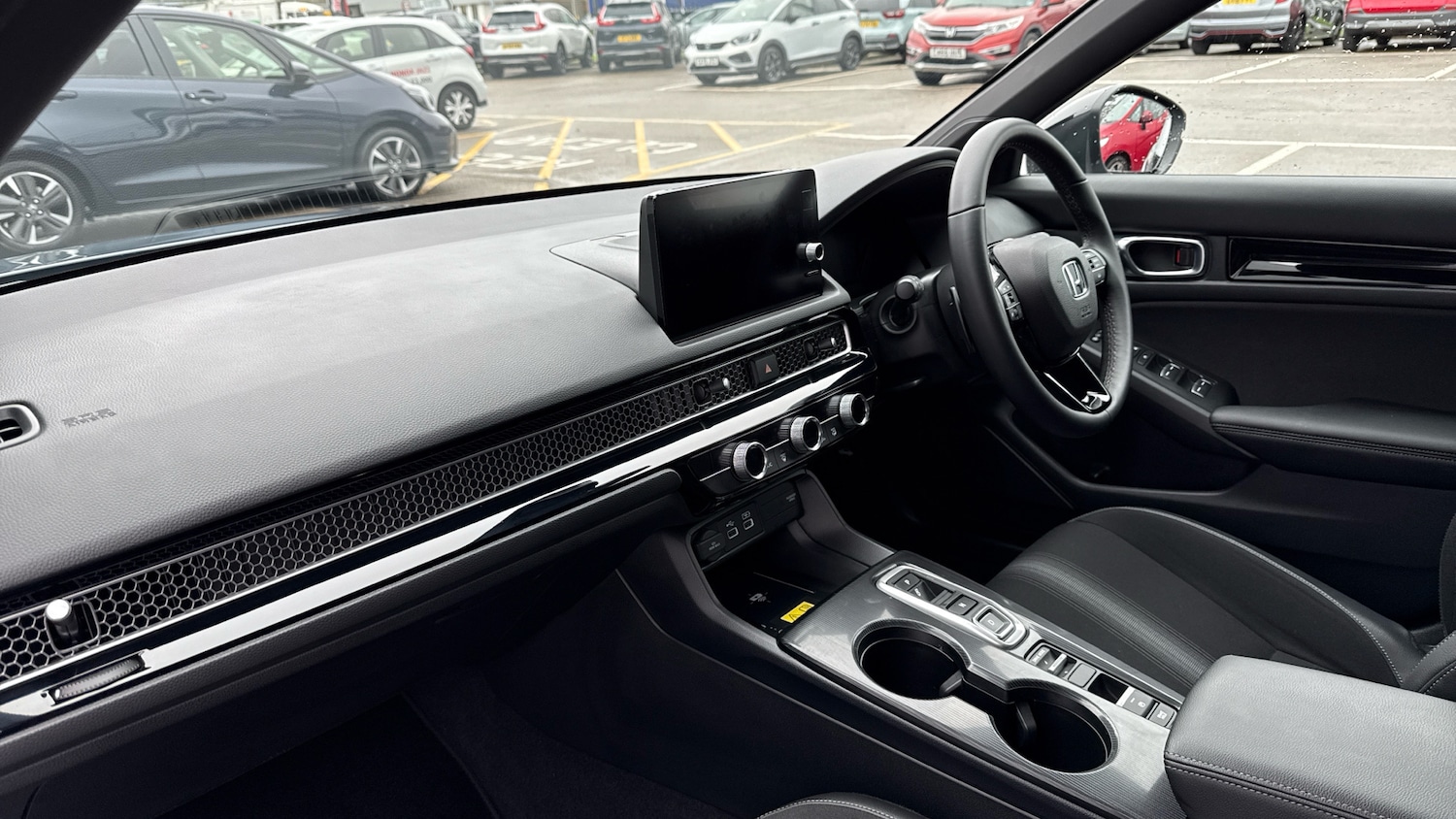 Used Honda Civic 2024 for sale - 76669843: Photo 2