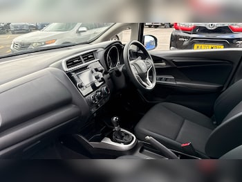Used Honda Jazz 2019 for sale - 75763999: Photo