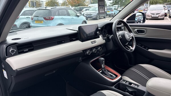 Used Honda HR-V 2023 for sale - 76248612: Photo 2