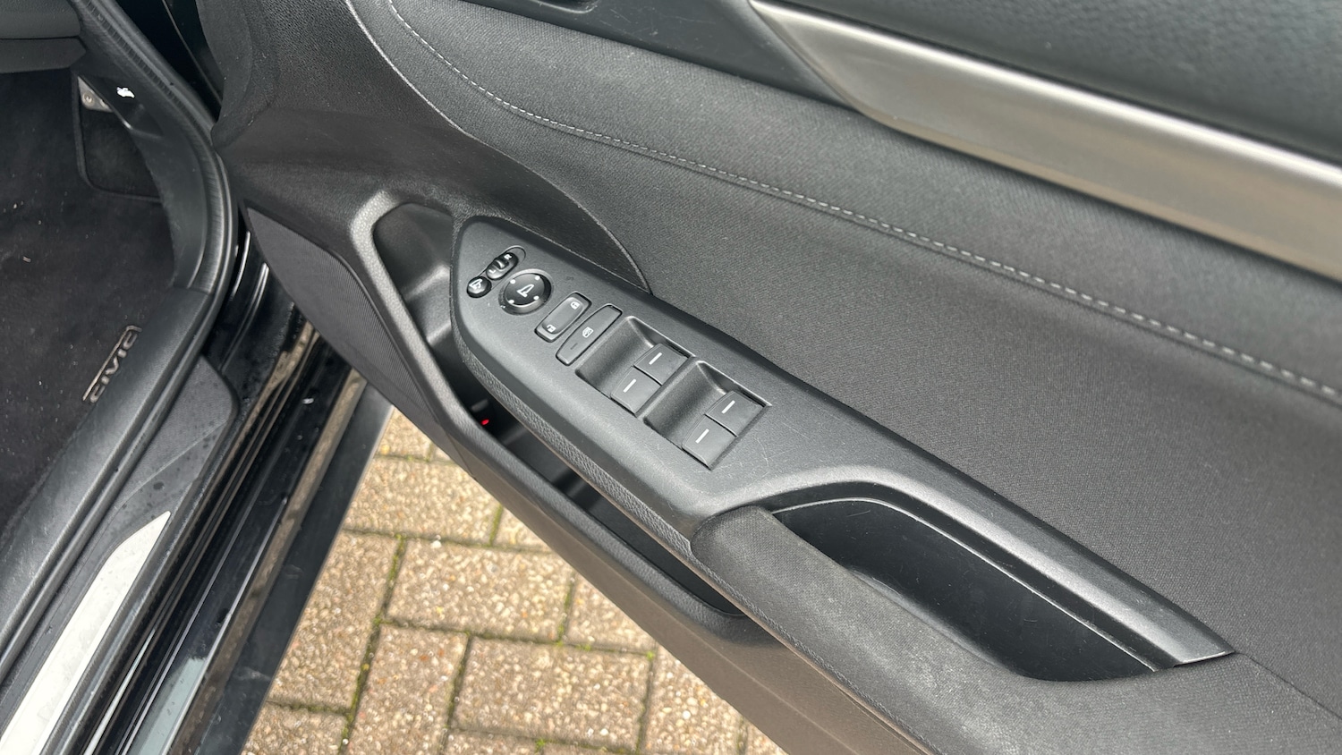 Used Honda Civic 2017 for sale - 77532043: Photo 15