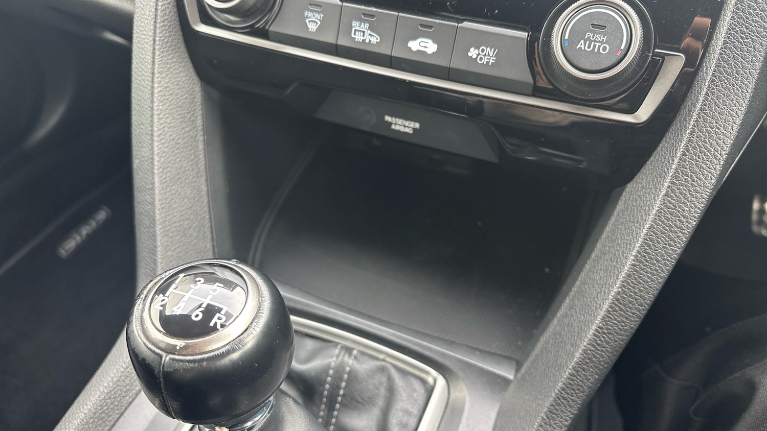 Used Honda Civic 2017 for sale - 77532043: Photo 23