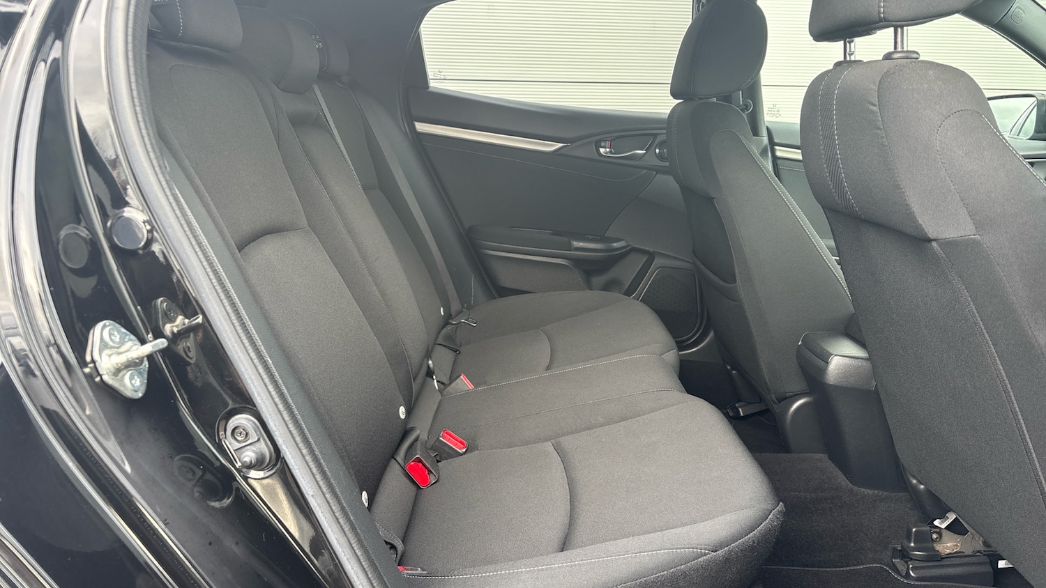 Used Honda Civic 2017 for sale - 77532043: Photo 38