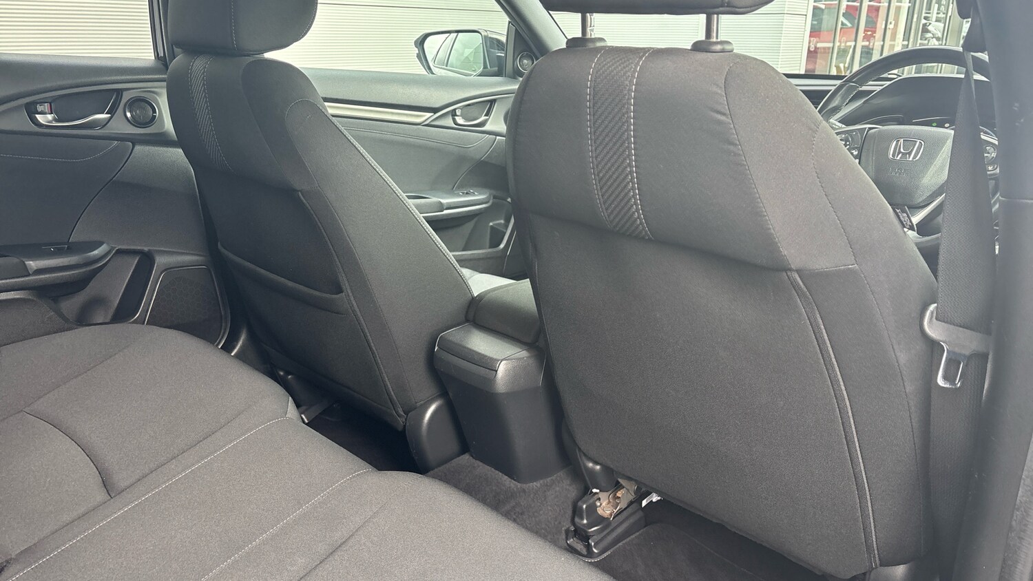 Used Honda Civic 2017 for sale - 77532043: Photo 40