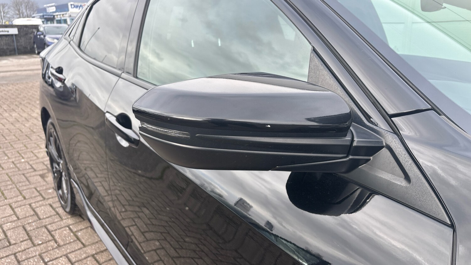 Used Honda Civic 2017 for sale - 77532043: Photo 49