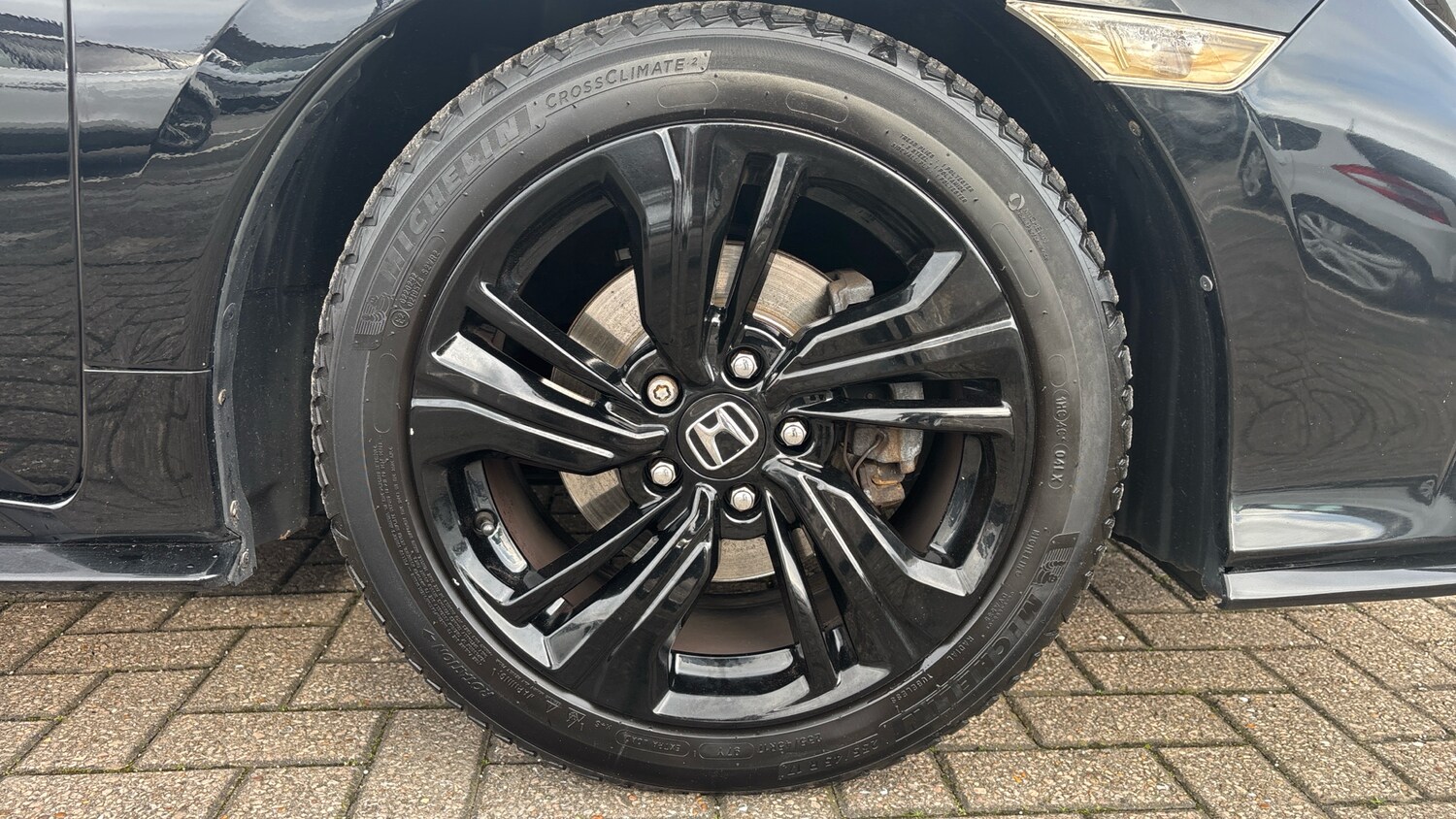 Used Honda Civic 2017 for sale - 77532043: Photo 61