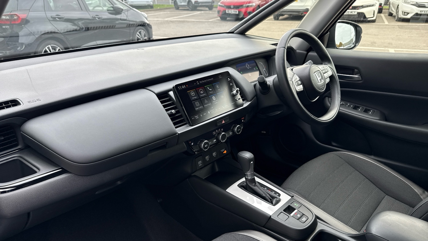 Used Honda Jazz 2024 for sale - 76328374: Photo 2