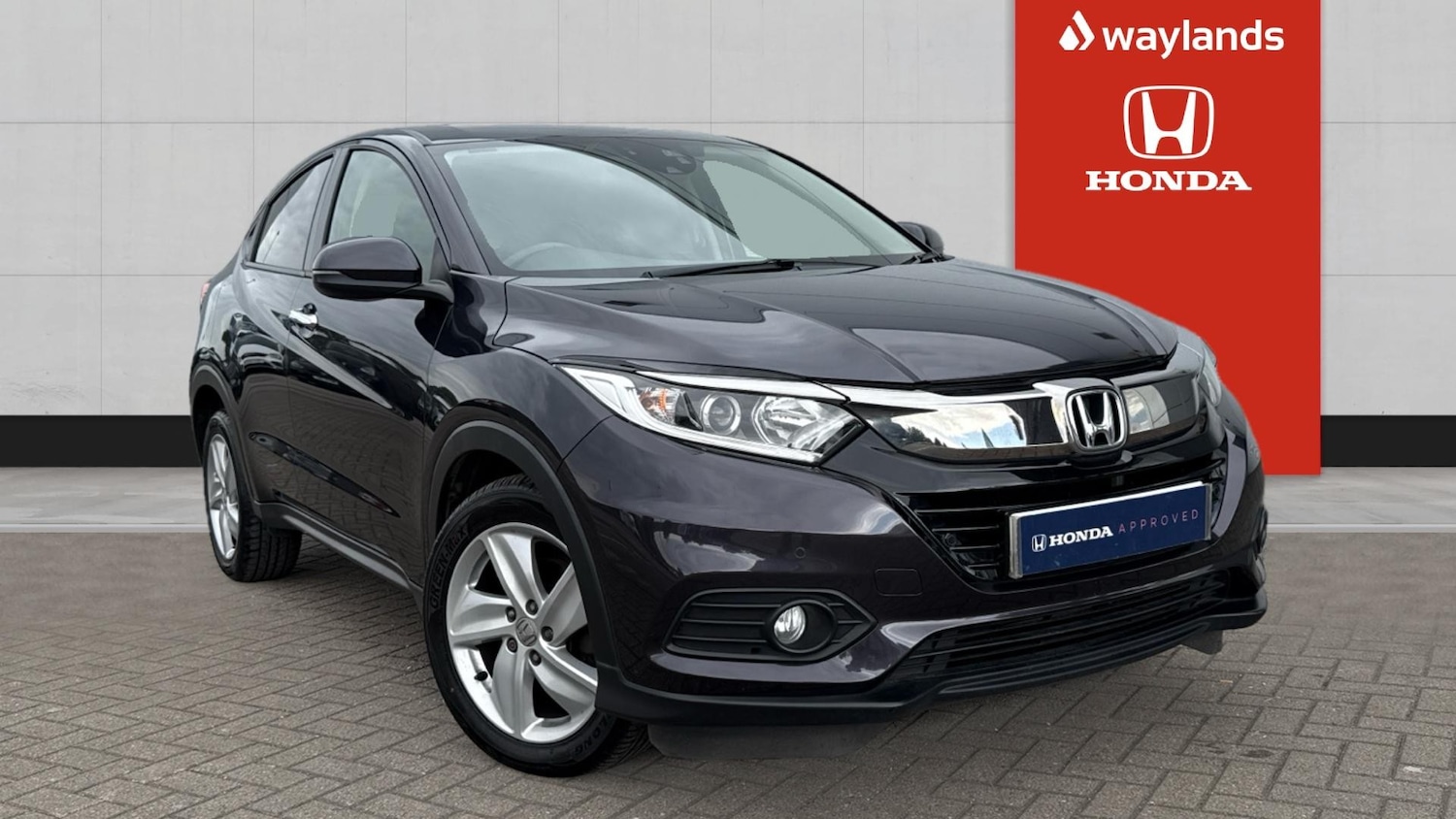Used Honda HR-V 2018 for sale - 76196104: Photo 1