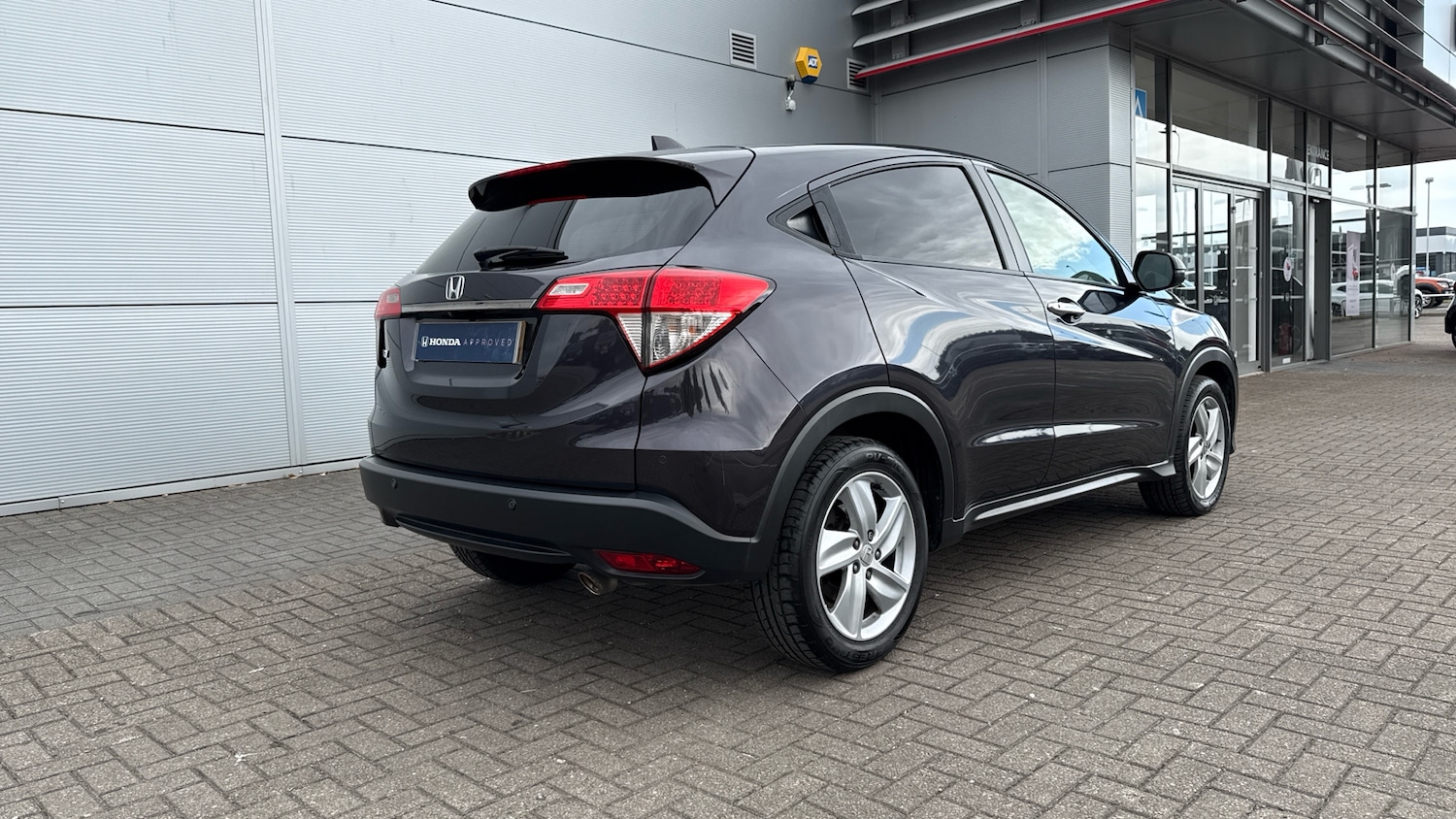 Used Honda HR-V 2018 for sale - 76196104: Photo 12