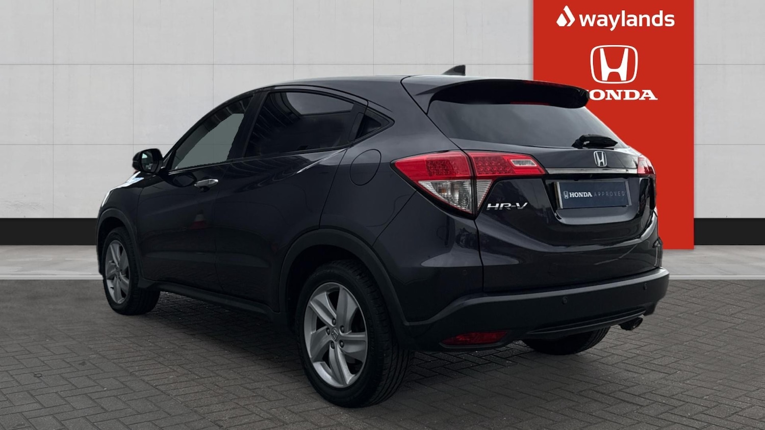 Used Honda HR-V 2018 for sale - 76196104: Photo 3