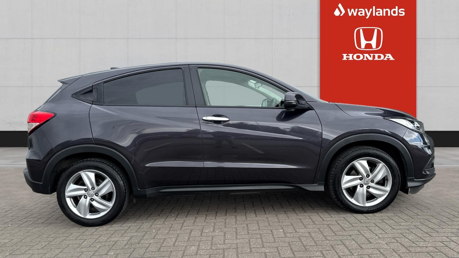 Used Honda HR-V 2018 for sale - 76196104: Photo 5
