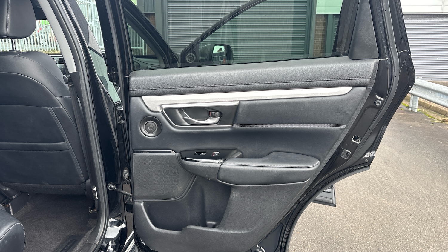 Used Honda CR-V 2019 for sale - 77678865: Photo 42