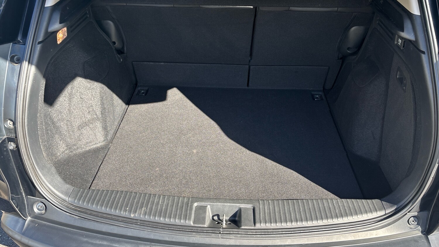 Used Honda HR-V 2017 for sale - 78215907: Photo 49