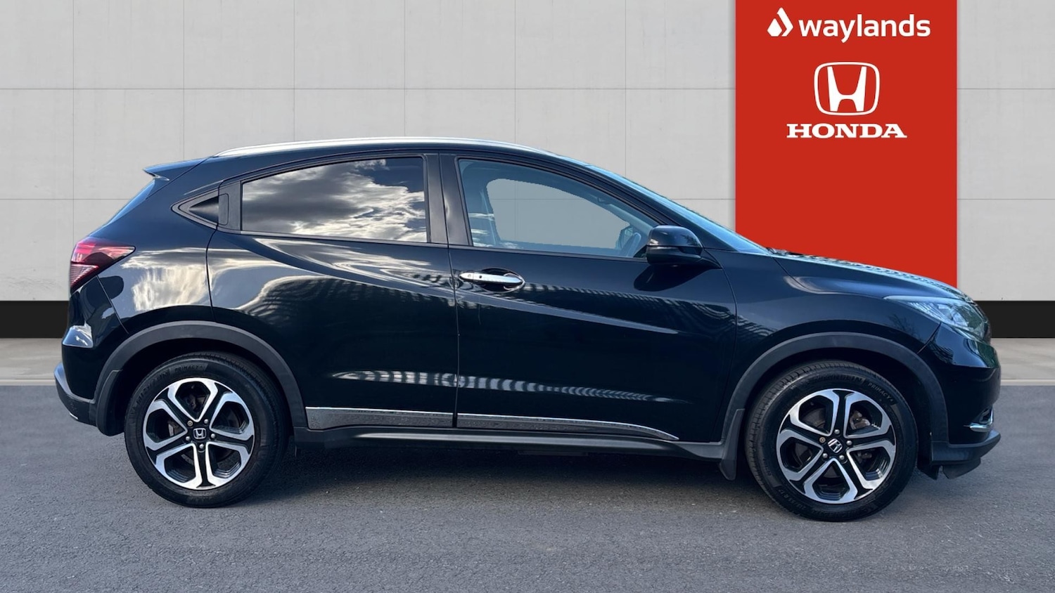 Used Honda HR-V 2017 for sale - 78215907: Photo 5