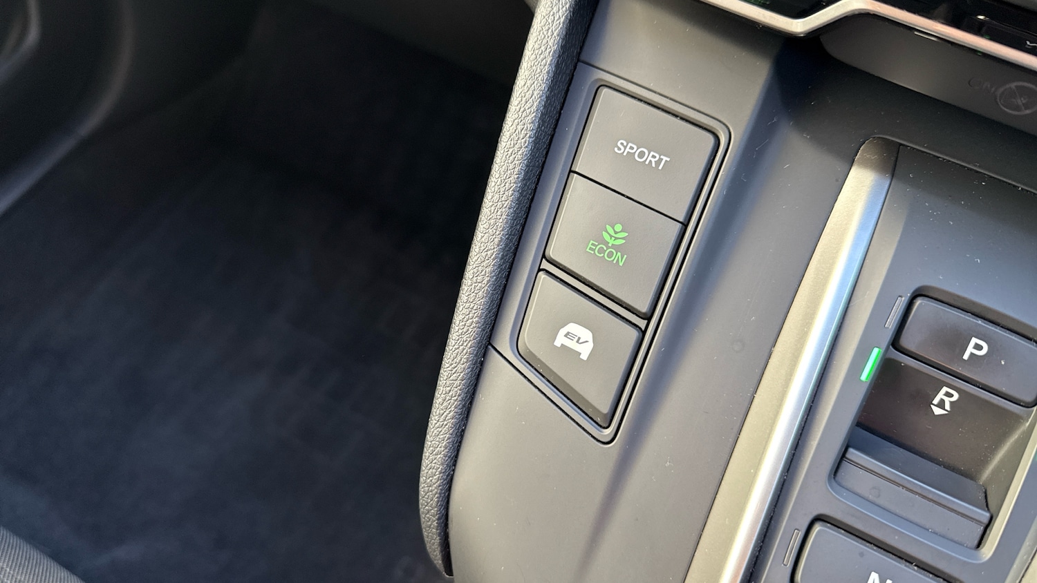 Used Honda CR-V 2022 for sale - 76984080: Photo 32