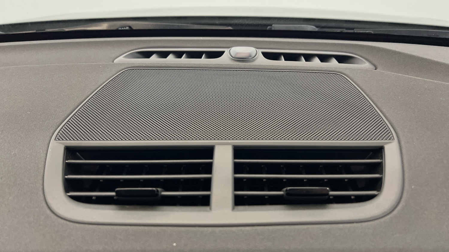 Used Polestar Polestar 2 2023 for sale - 76602792: Photo 24