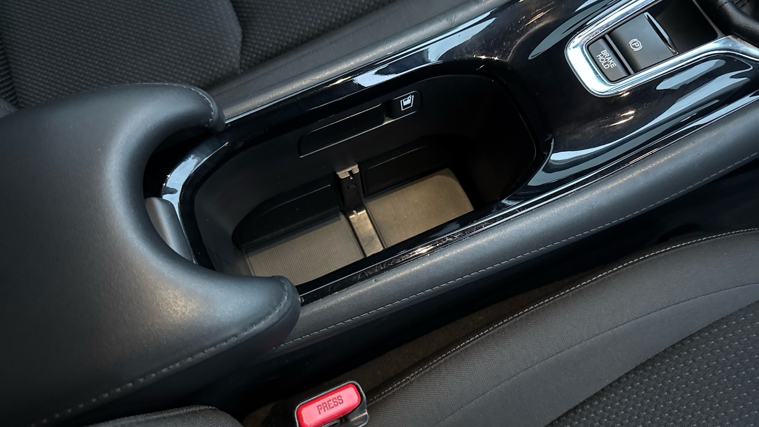 Used Honda HR-V 2019 for sale - 76796254: Photo 44