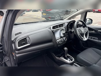 Used Honda Jazz 2018 for sale - 75612751: Photo