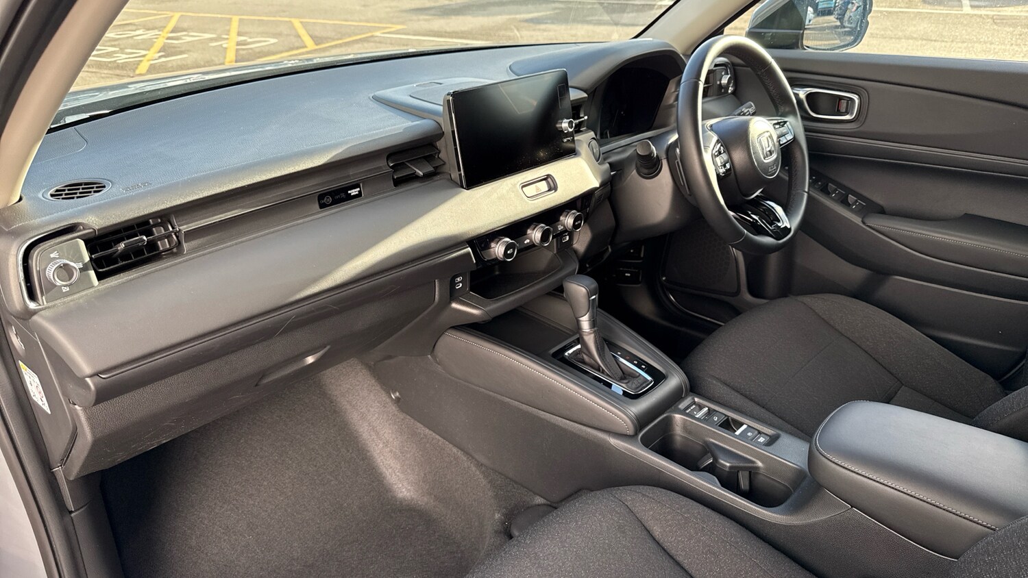 Used Honda HR-V 2025 for sale - 76332198: Photo 2