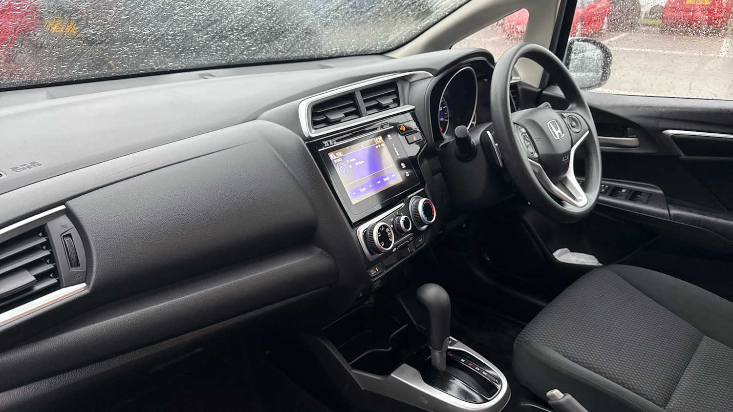 Used Honda Jazz 2019 for sale - 76856402: Photo 2