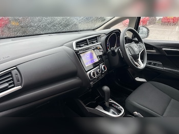 Used Honda Jazz 2019 for sale - 76856402: Photo