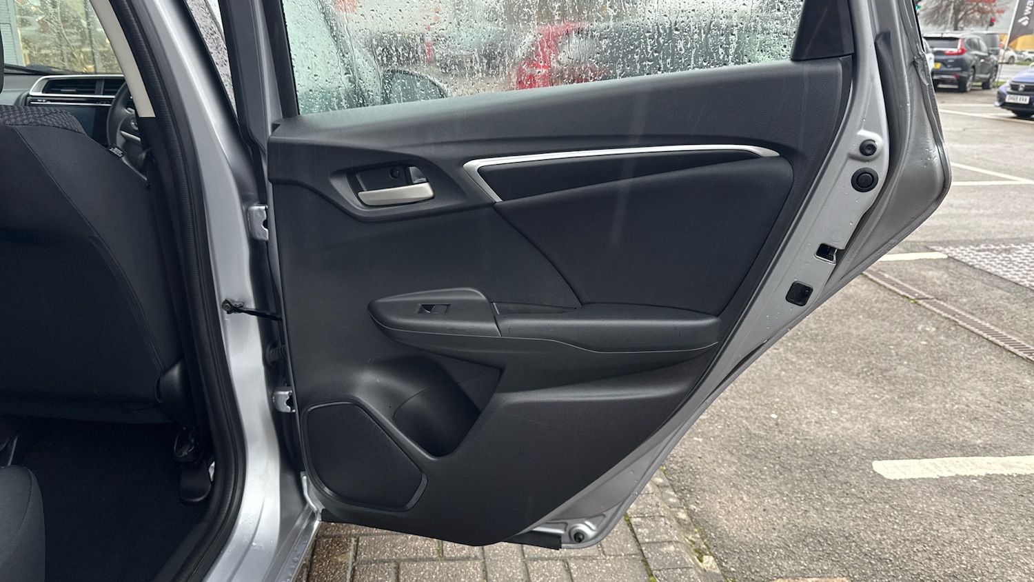 Used Honda Jazz 2019 for sale - 76856402: Photo 36