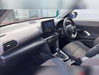 Used Toyota Yaris Cross 2023 for sale - 78144719: Photo