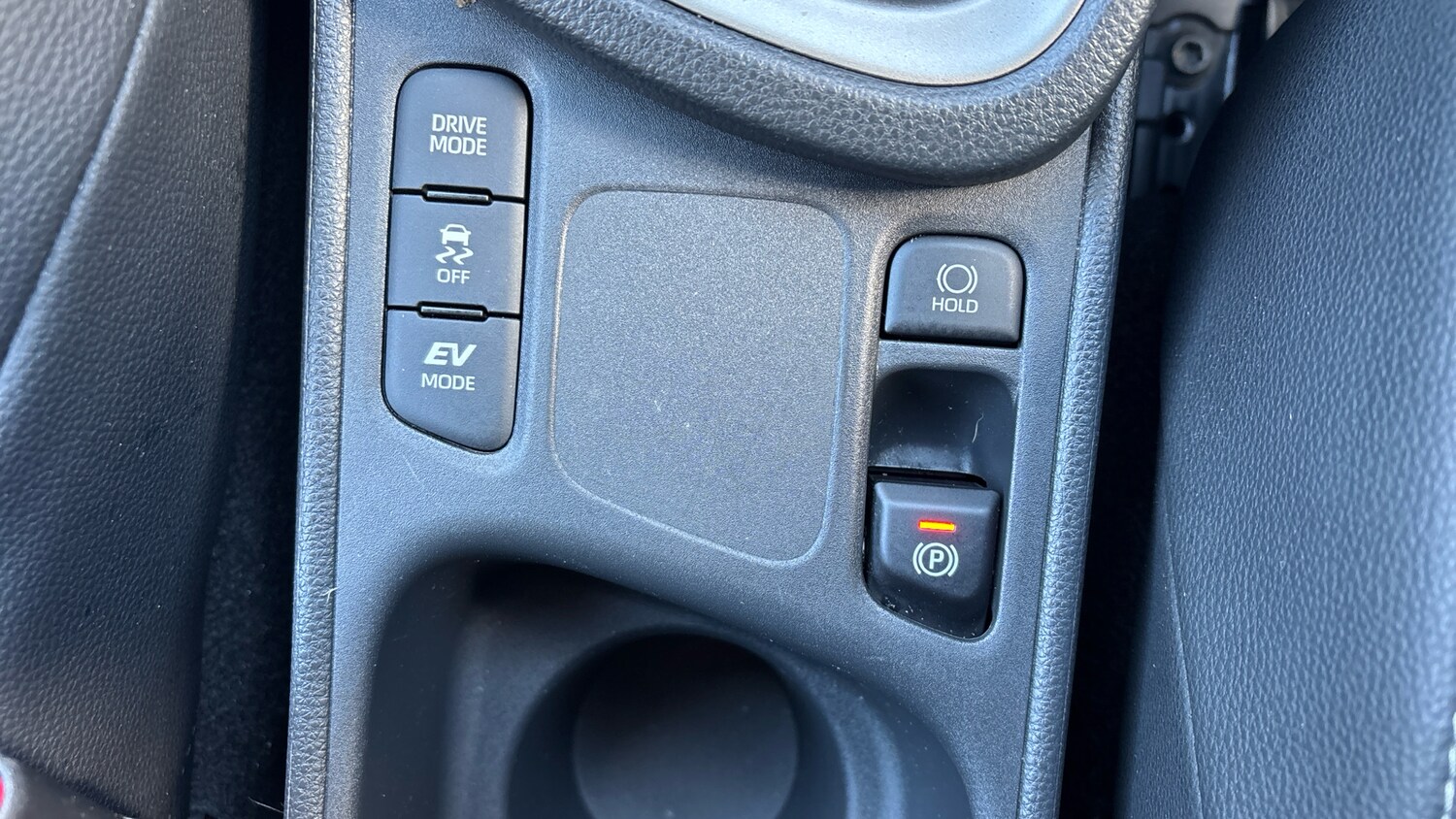 Used Toyota Yaris Cross 2023 for sale - 78144719: Photo 34