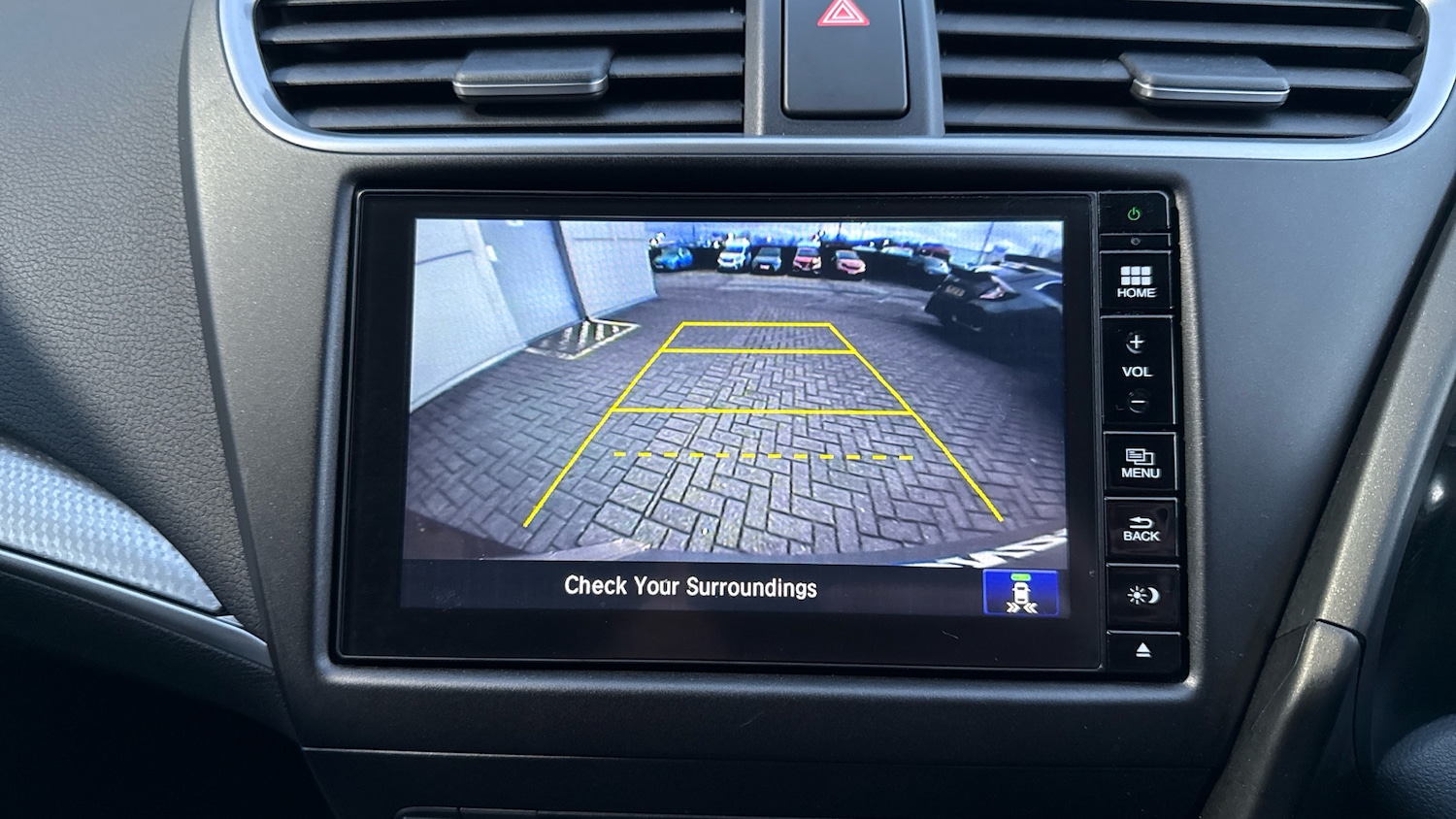 Used Honda Civic 2017 for sale - 77281111: Photo 32