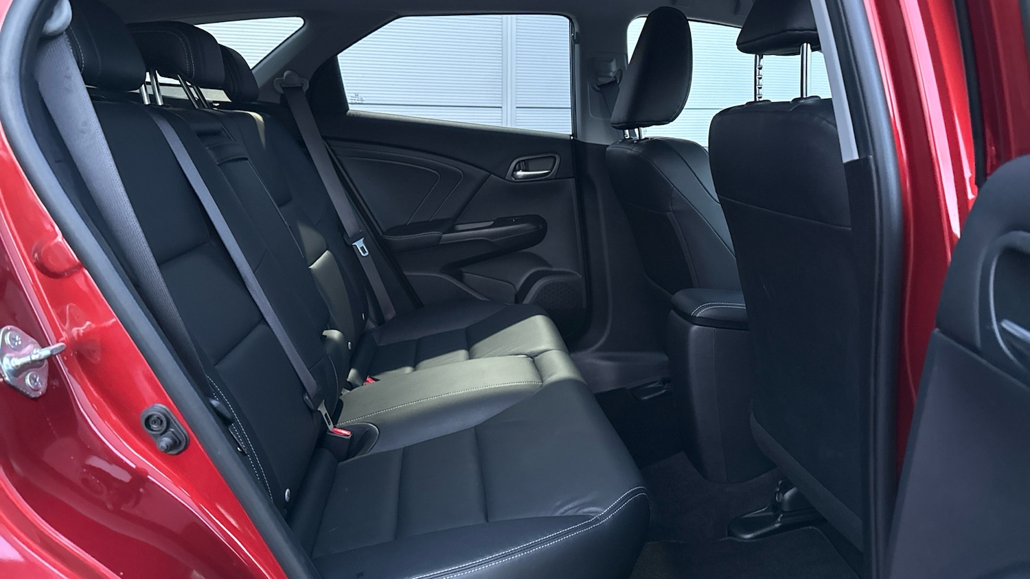 Used Honda Civic 2017 for sale - 77281111: Photo 36