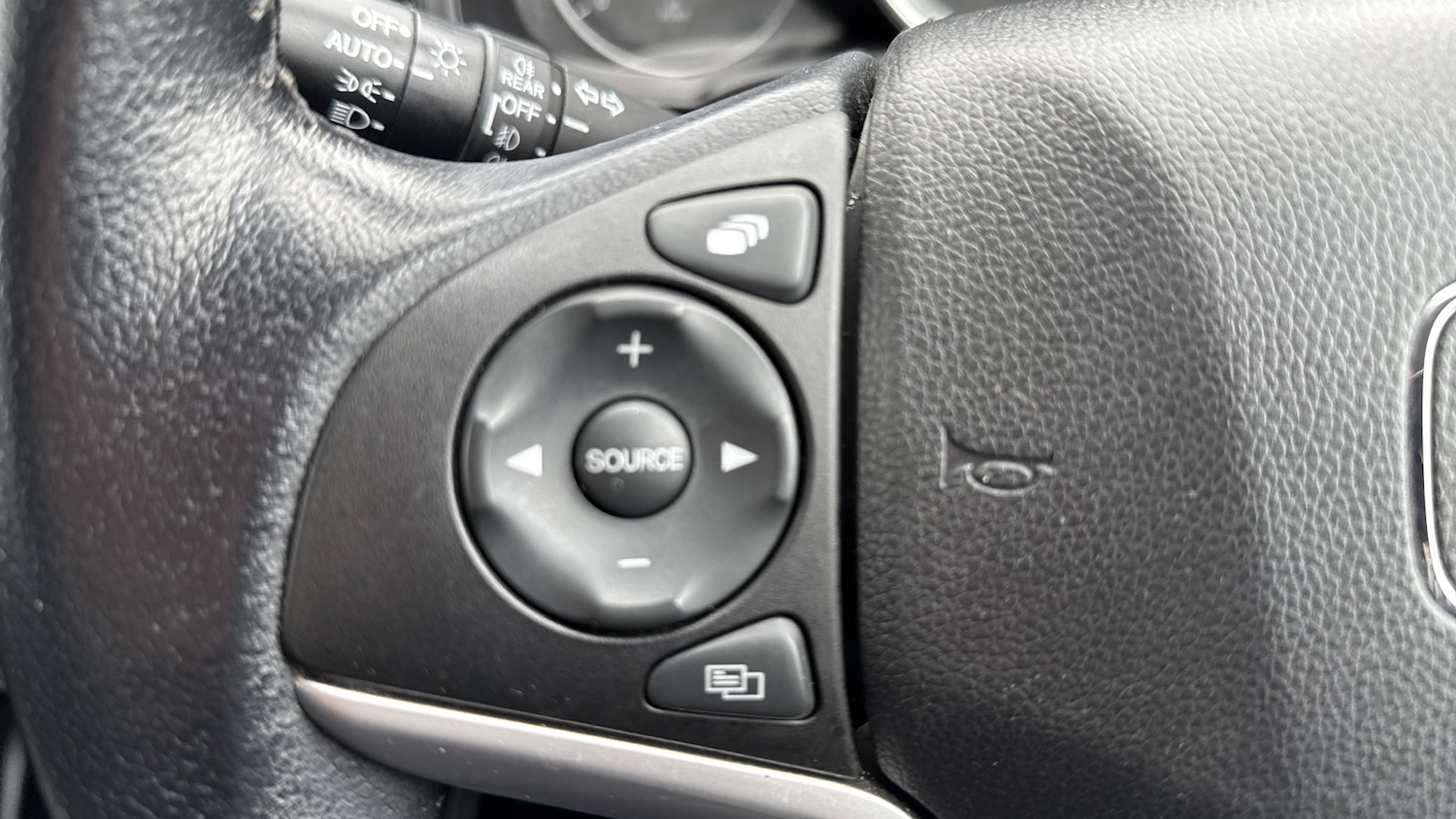 Used Honda Jazz 2018 for sale - 76086703: Photo 18