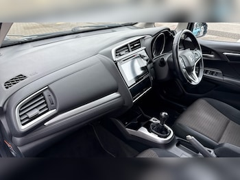 Used Honda Jazz 2018 for sale - 76086703: Photo