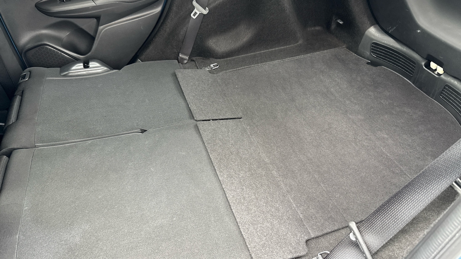 Used Honda Jazz 2018 for sale - 76086703: Photo 37
