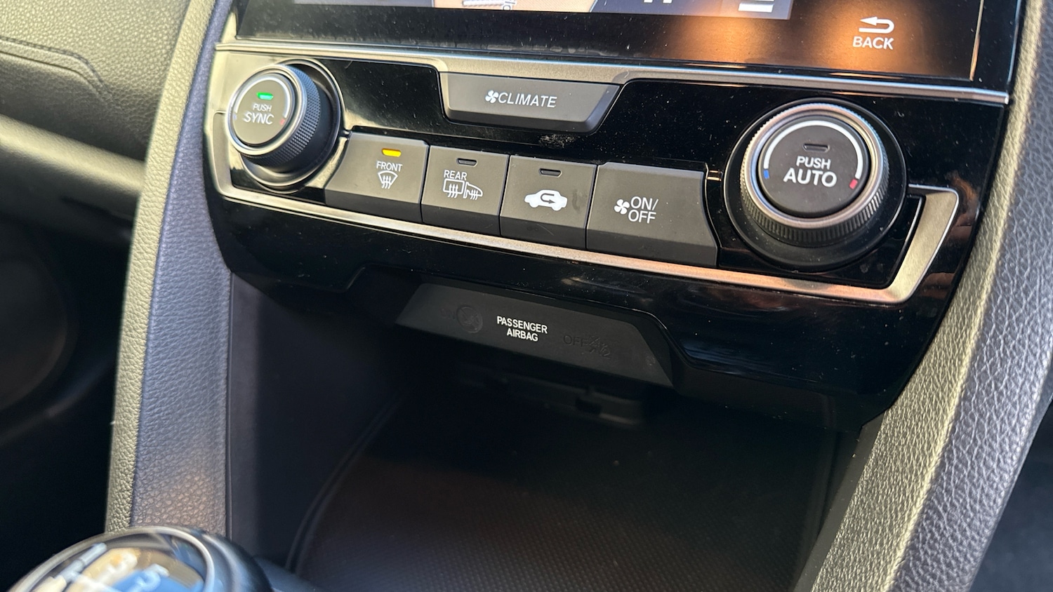 Used Honda Civic 2018 for sale - 77170569: Photo 27