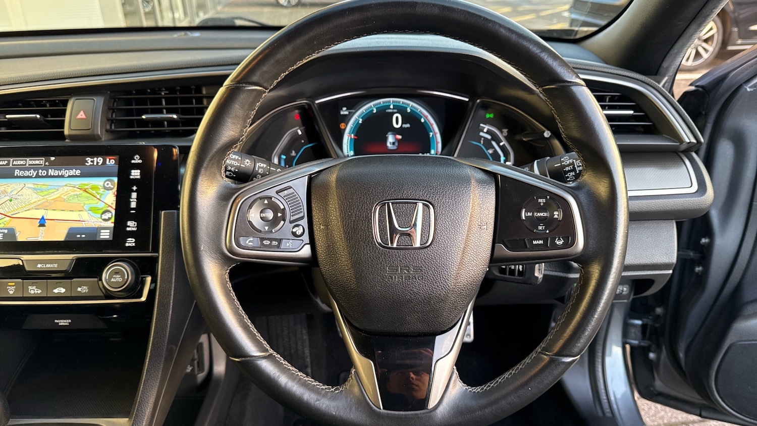 Used Honda Civic 2018 for sale - 77170569: Photo 30
