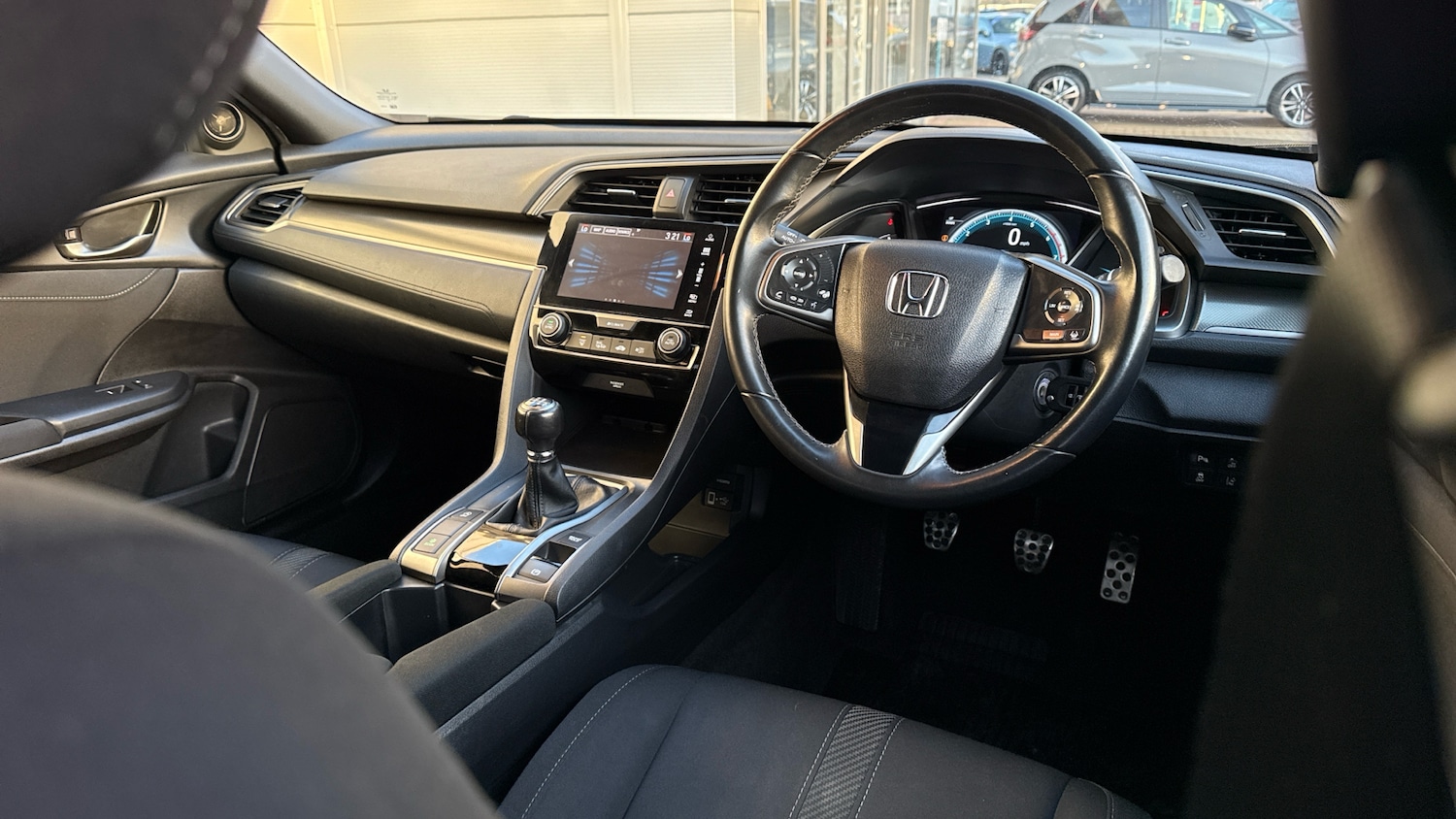 Used Honda Civic 2018 for sale - 77170569: Photo 50